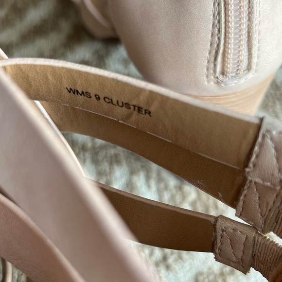 Nude strappy booties sandals - Picture 4 of 13